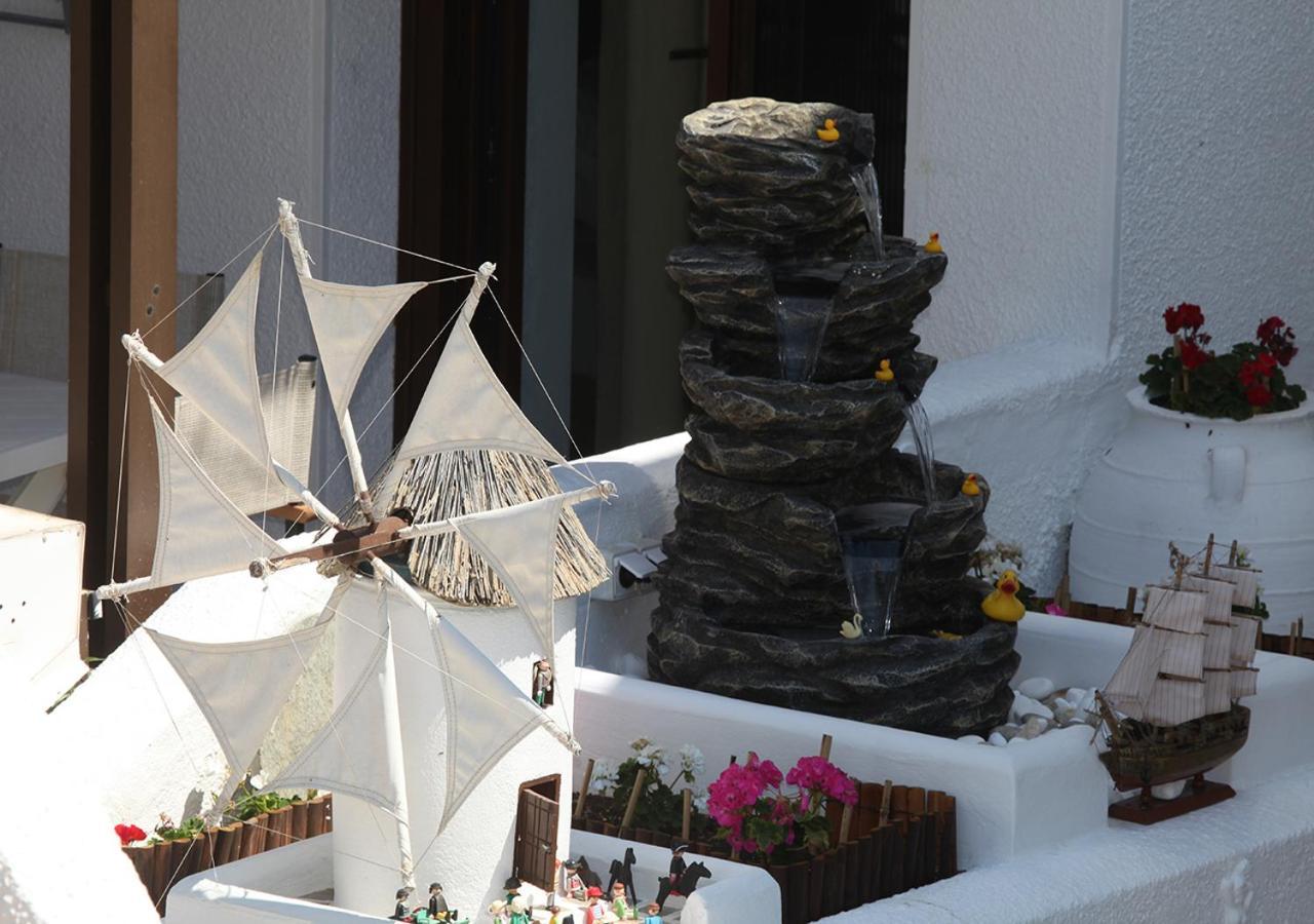 Pergola Aparthotel Livadi  Ngoại thất bức ảnh