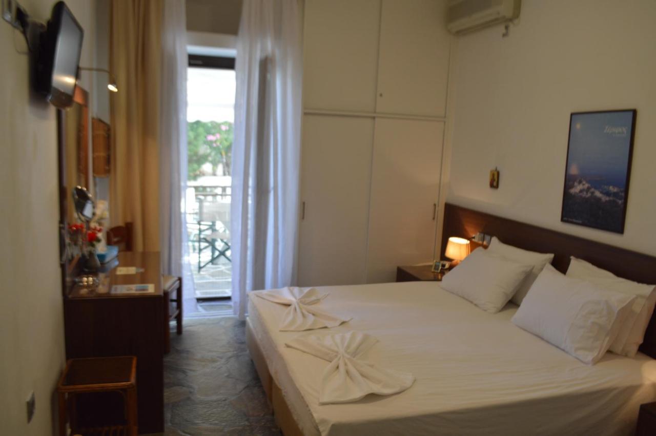 Pergola Aparthotel Livadi  Ngoại thất bức ảnh