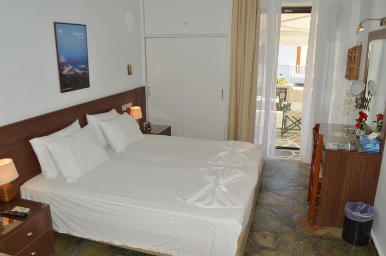 Pergola Aparthotel Livadi  Ngoại thất bức ảnh